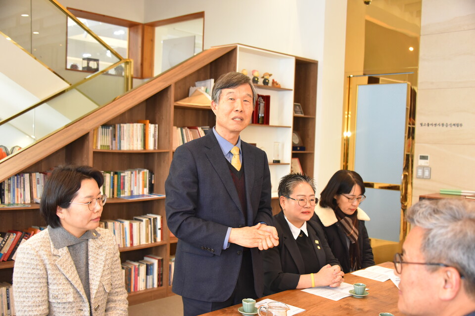 광주 문빈정사, 자립 준비청년 40명에 설 선물 전달