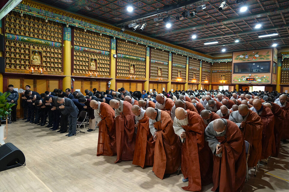 월정사 병오년 신년하례법회 모습.&nbsp;