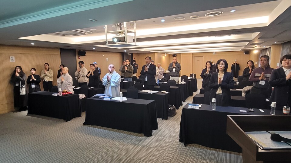 ����� ���.