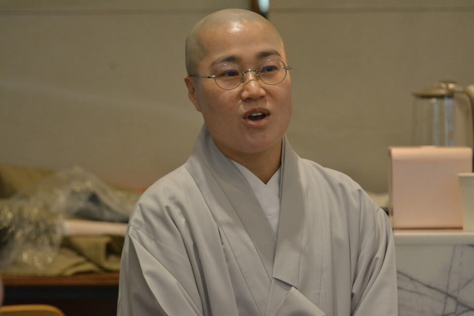 ���� ���彺�� �λ�