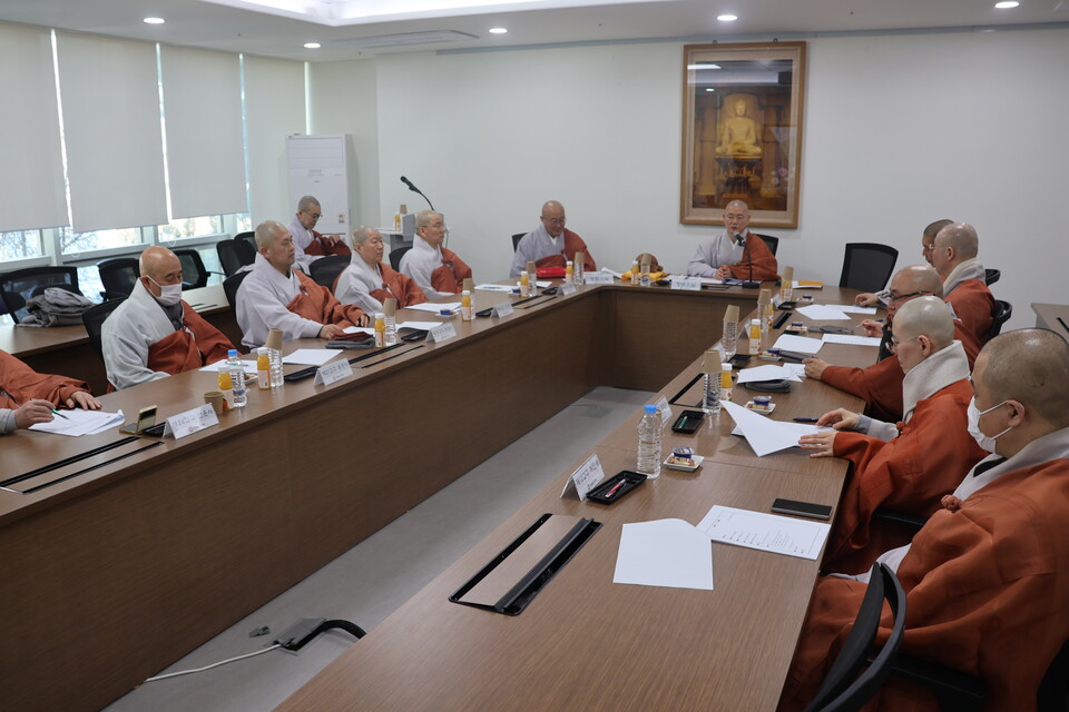 �ѹ��� ������(���� ��������)�� �������� �������� ���Ե鿡�� ������ ���� �ñ��� ������ ���Ⱑ�� Ȯ�롯�� ���� ������ ����� ���� ����ߴ�.&nbsp;3��17�� ���� ��1�� ȸ��.