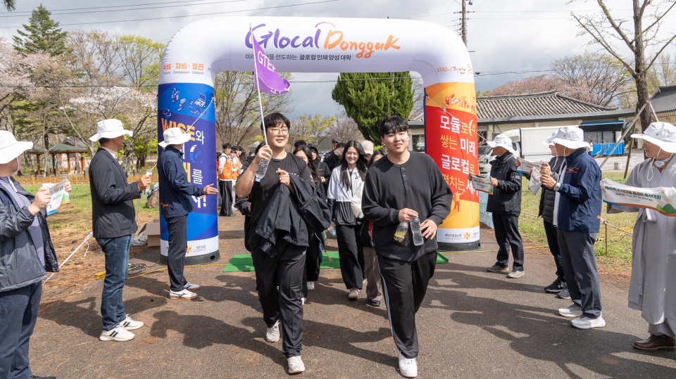 ������ ������ķ�۽��� 4��10�� 4.19 ��� ������ ����ȸ�� �����ߴ�.&nbsp;