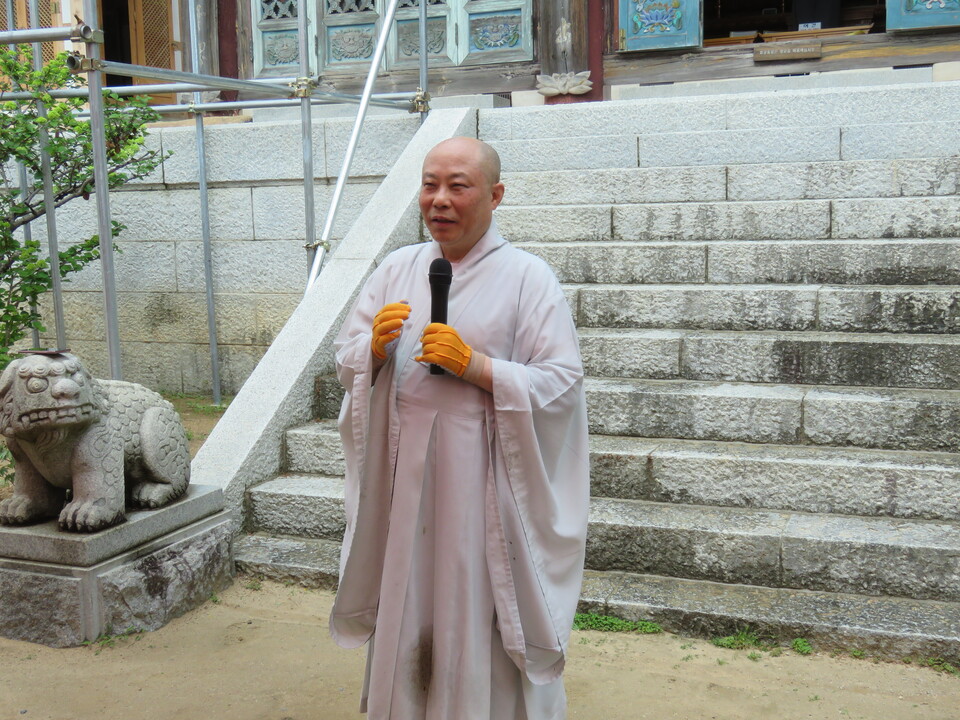 ���Ƚ����� ������ �������� ������ �������� ����� ���� �е��� ���� �⵵�ϰ� �߿��ϴ� ��Ⱑ �Ǳ� �ٶ��, �츮 ��ȸ�� �״����� ��ο� ����鿡�� ��ó���� ���ǰ� �ֱ⸦ �⵵ ������ ���ڴ١��� ȸ���� �λ縦 ���ߴ�. 