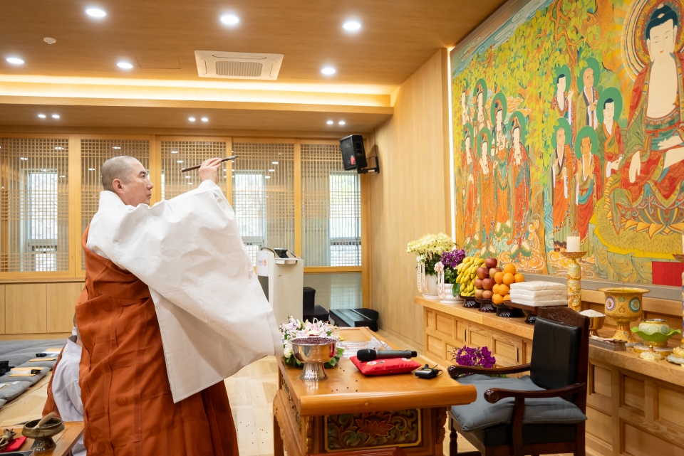 �����ǽ� ���� �̻��� ��������.