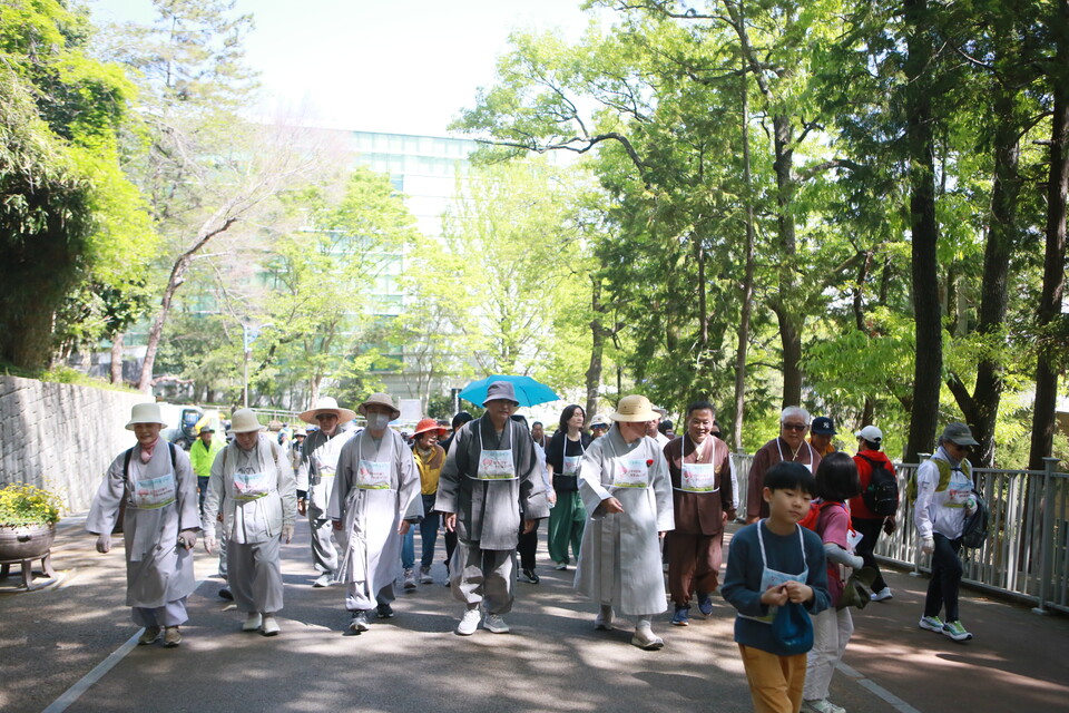 ����������õ �λ��������δ� 4��25�� �λ� ��̴���� �� �������� �ϴ뿡�� ��������� ����� ��18ȸ �������� ���� �ȱ��ȸ���� �����ߴ�.