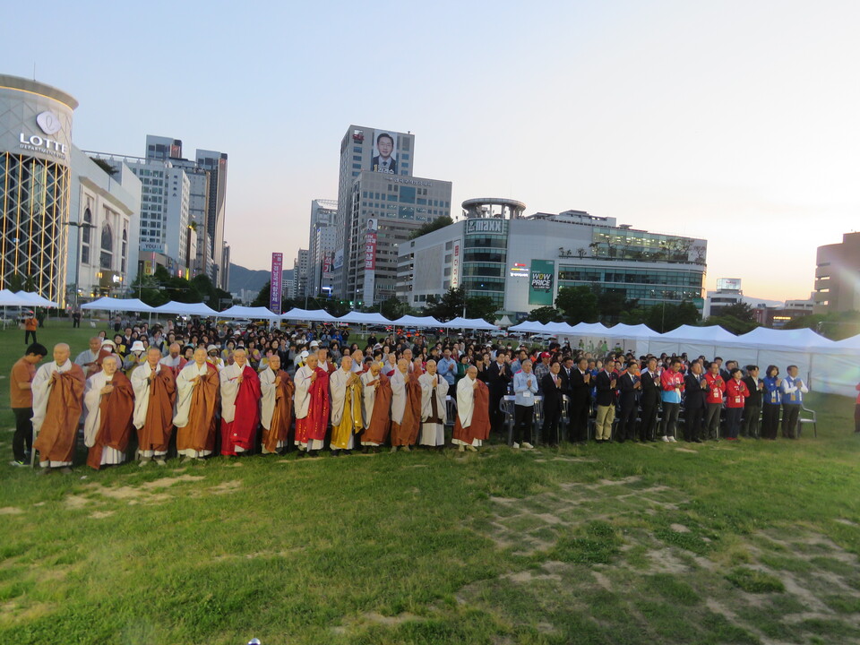 ����Ŀ��� â������ ���԰� ���ڵ��� ����� ������� ��� �����ߴ�.&nbsp;&nbsp;