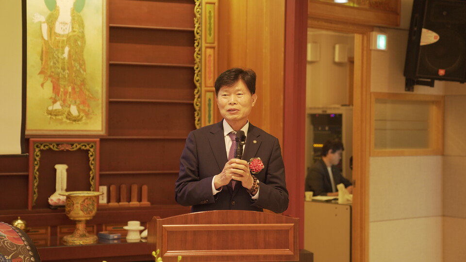 ��縦 �ϰ� �ִ� ����ö �������λ꿬��ȸ �ŵ�ȸ��.