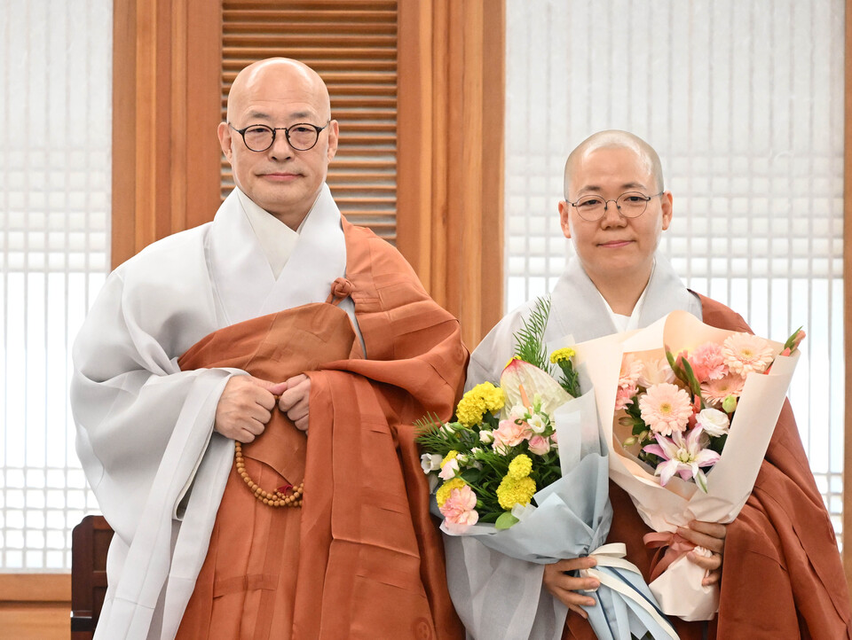 �ѹ����� ���콺�԰� ���� �������� ���� ������ ���� ��������.&nbsp;